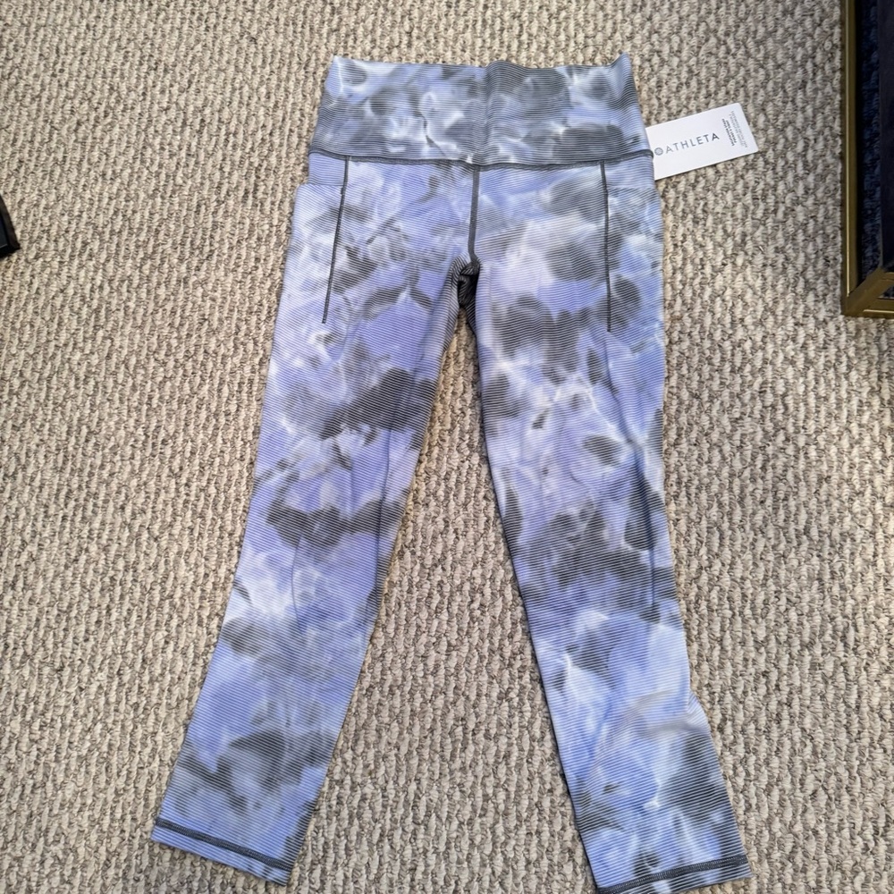 NWT Athleta 2 Pocket Leggings